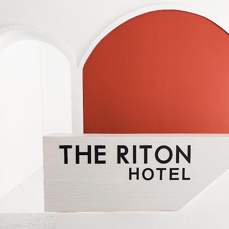The Riton Hotel Tigaras ภายนอก รูปภาพ