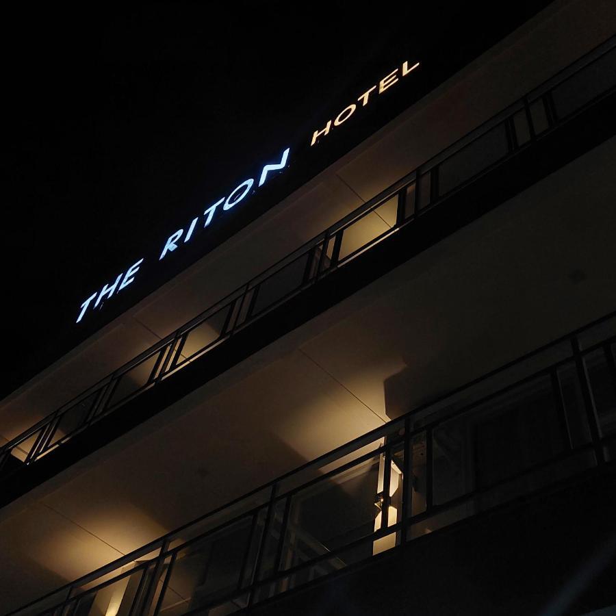 The Riton Hotel Tigaras ภายนอก รูปภาพ