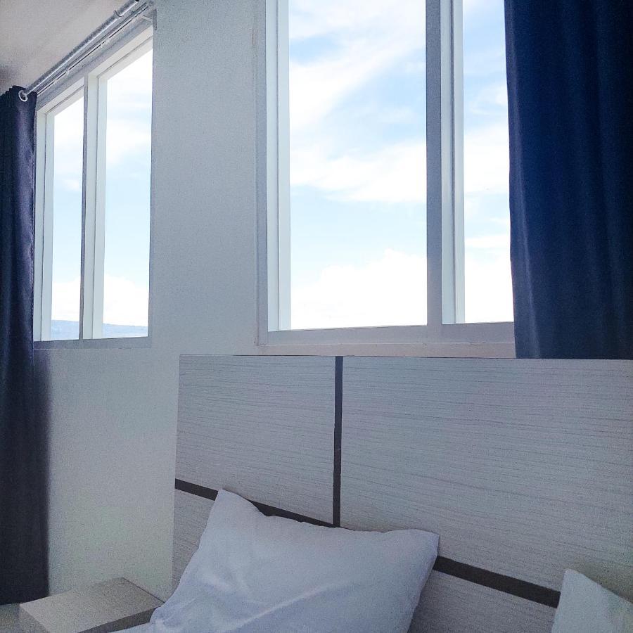 The Riton Hotel Tigaras ภายนอก รูปภาพ